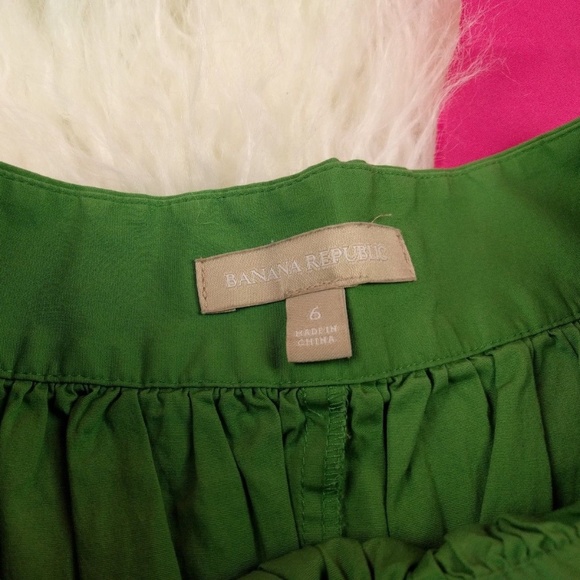 @ Banana Republic sz 6 Green Skirt Aline Pleated - Picture 2 of 6